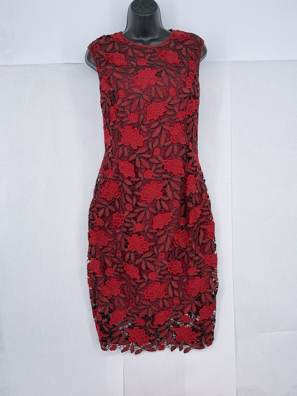 WHITE HOUSE BLACK MARKET LACE DRESS SIZE 14 - Picture 3 of 11